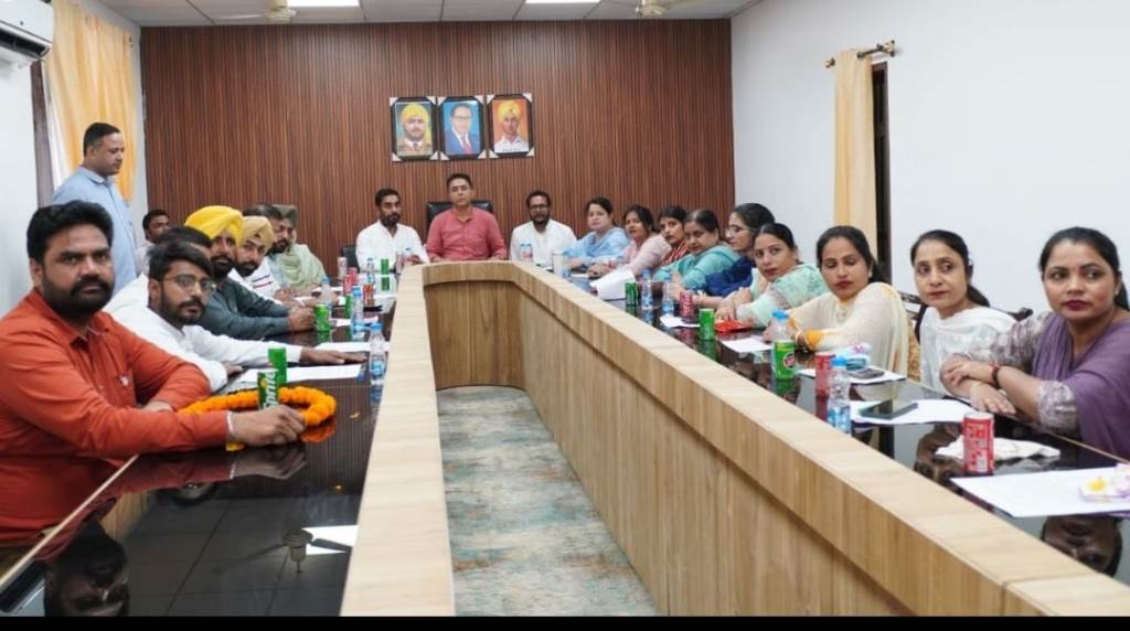कैबिनेट मंत्री अमन अरोड़ा के नेतृत्व में सुनाम निवासियों को बड़ी राहत पुरानी मंडी का 40 साल पुराना मसला हल